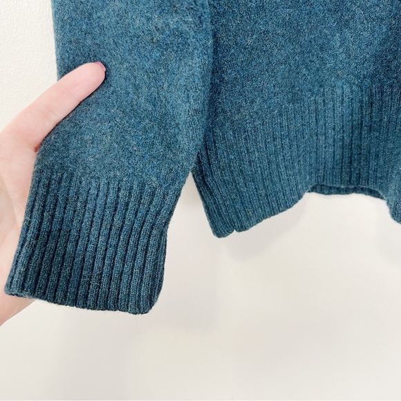 J. Crew Women’s Teal 100% Lambs Wool V-Neck Long Sleeve Pullover Sweater Sz S - Picture 4 of 8